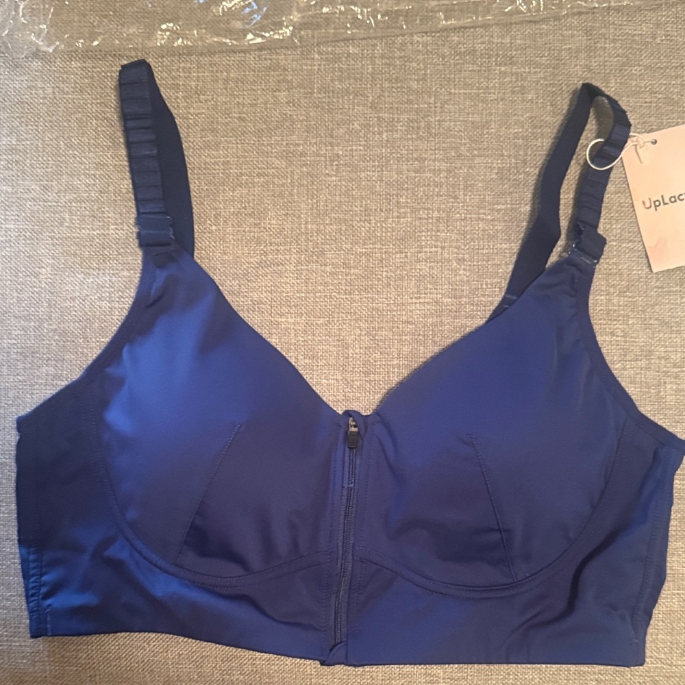 Place Women's Deep Blue Front-Zip Bra